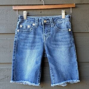 True Religion Kids Slim Fit Jean Short Size 6 Snap Closure Frayed Hem Stretch